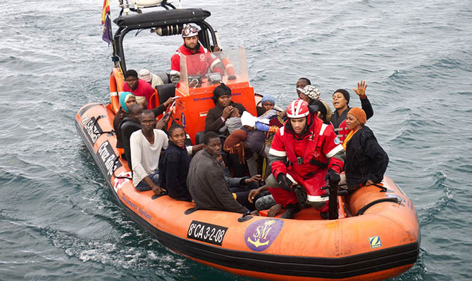 Евросоюз придумал, как отвадить мигрантов от рискованных морских путешествий