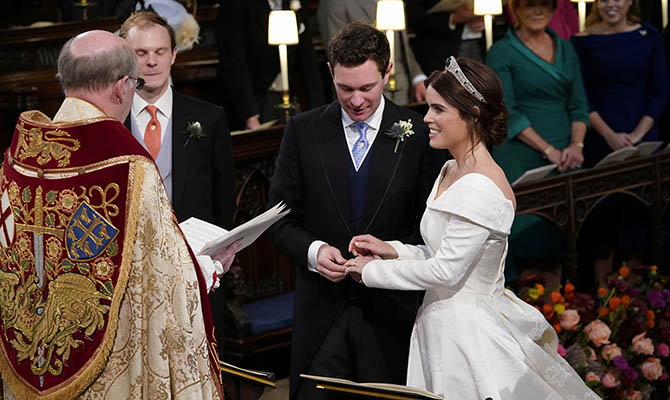 Британская принцесса вышла замуж за бывшего официанта