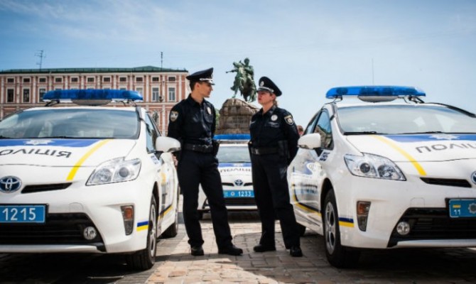 Патрульная полиция Киева задержала пьяного милиционера