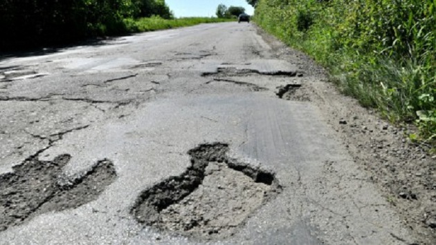 Названы самые плохие автодороги в Украине