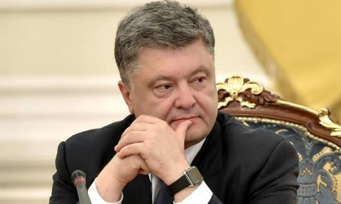 Порошенко: В Нацсовете реформ недопустимы оскорбления ксенофобского подтекста