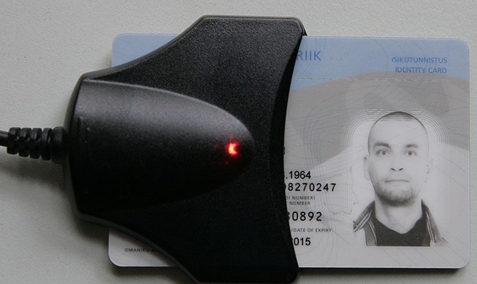 Украинцы теперь будут получать паспорта и ID-карты с 14 лет