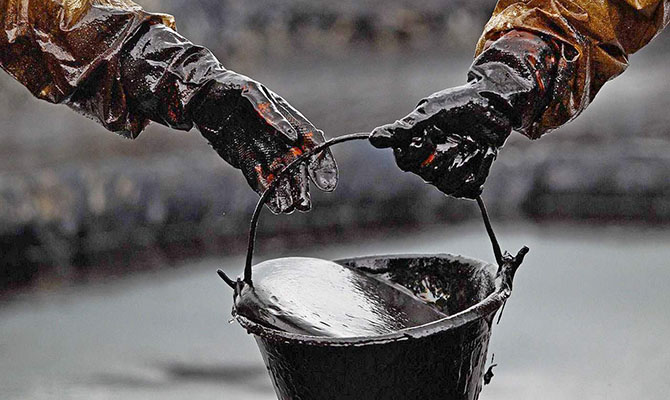 Цена нефти упала ниже $58